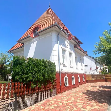 بيت ضيافة Lillybeth - Balaton